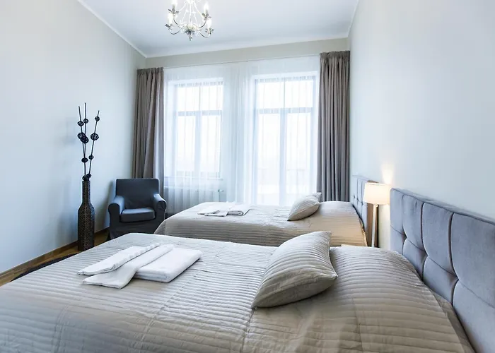 Lux - Ernesta, Free Parking 4* Ρίγα