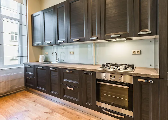 Lux - Ernesta, Free Parking 4* Ρίγα