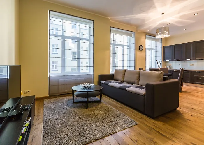 Lux - Ernesta, Free Parking