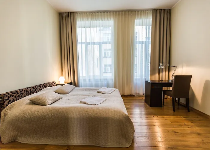 Lux - Ernesta, Free Parking Ξενοδοχείο με διαμερίσματα 4*