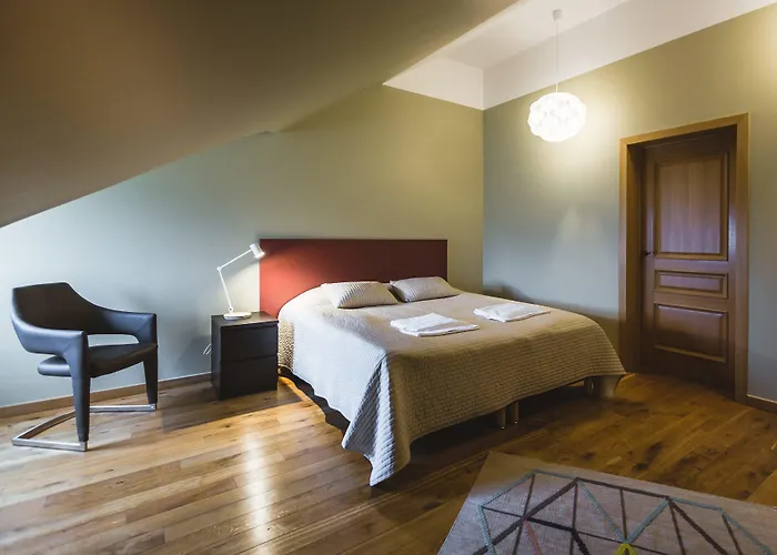 Lux - Ernesta, Free Parking 4*