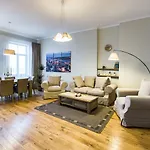 Lux - Ernesta, Free Parking 4*