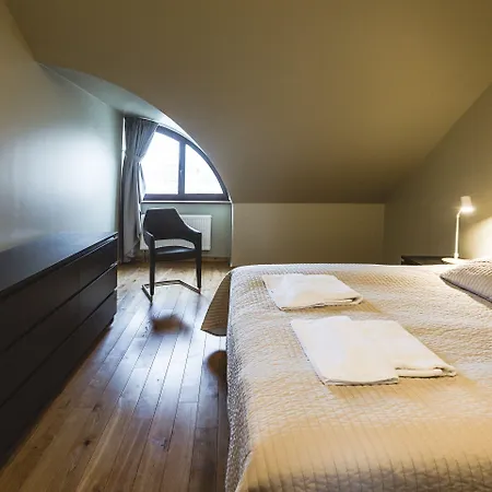 Lux - Ernesta, Free Parking 4* Riga