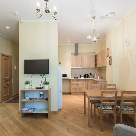 Lux - Ernesta, Free Parking 4*