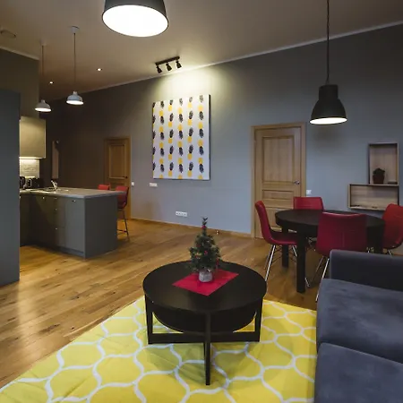 Apart Otel Lux - Ernesta, Free Parking Riga