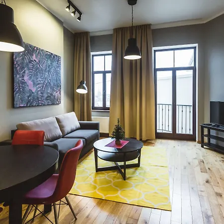 Lux - Ernesta, Free Parking Hotel apartamentowy 4*