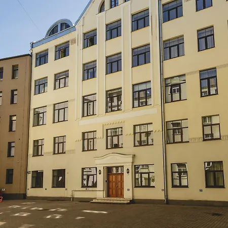 Lux - Ernesta, Free Parking Hotel apartamentowy Ryga