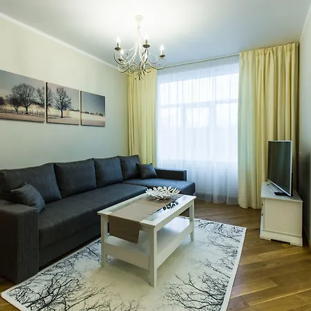 Lux - Ernesta, Free Parking Aparthotel Riga