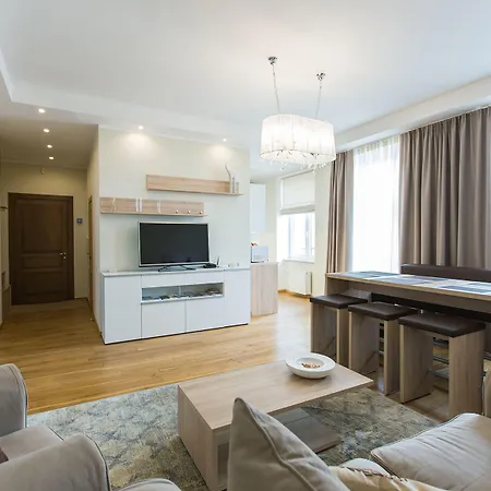 Aparthotel Lux - Ernesta, Free Parking Riga