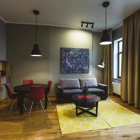 Lux - Ernesta, Free Parking 4* Riga