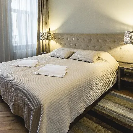 Lux - Ernesta, Free Parking Riga
