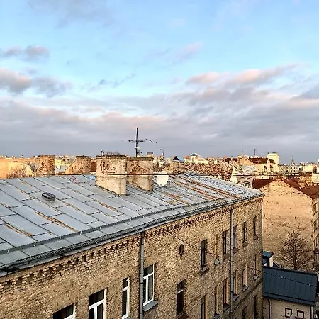Lux - Ernesta, Free Parking Aparthotel 4*