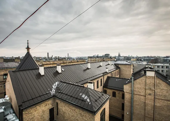 Lux - Ernesta, Free Parking