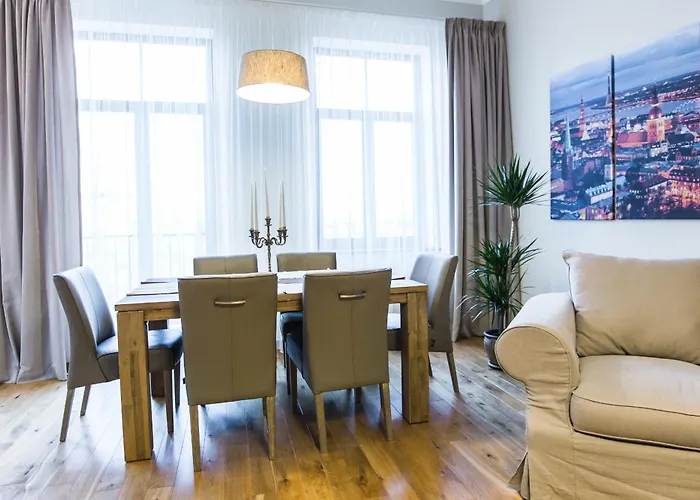 Lux - Ernesta, Free Parking ريغا