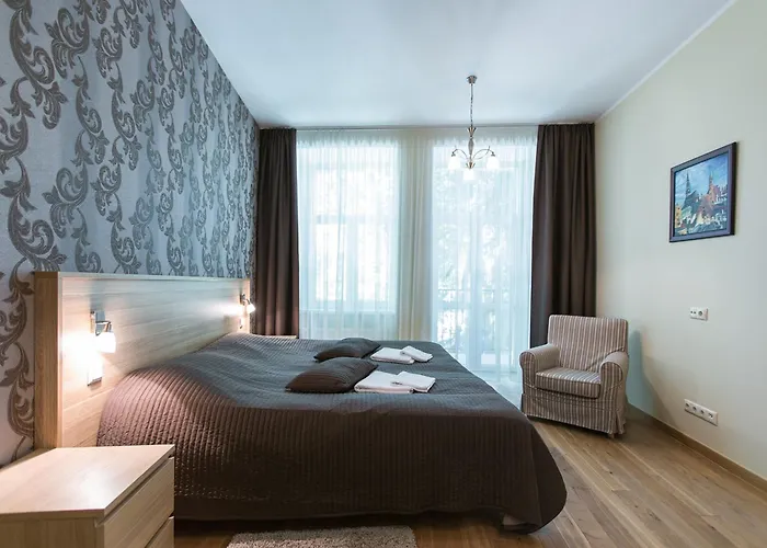 Lux - Ernesta, Free Parking 4* Riga