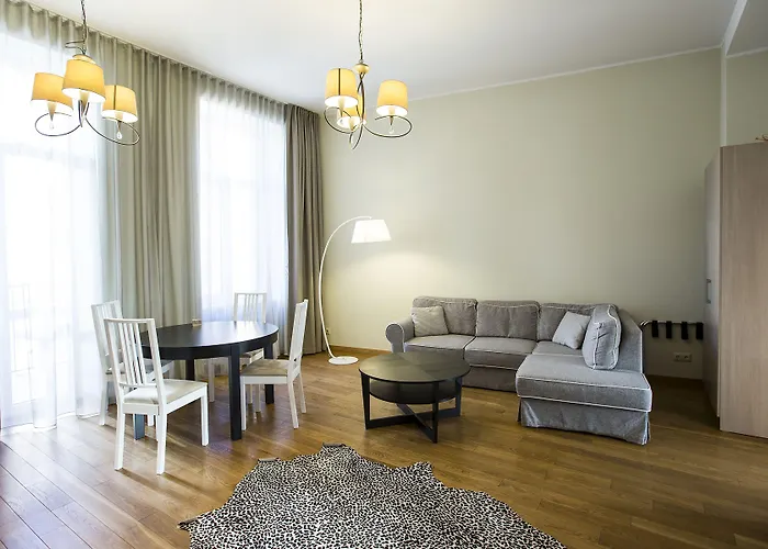 Lux - Ernesta, Free Parking Riga