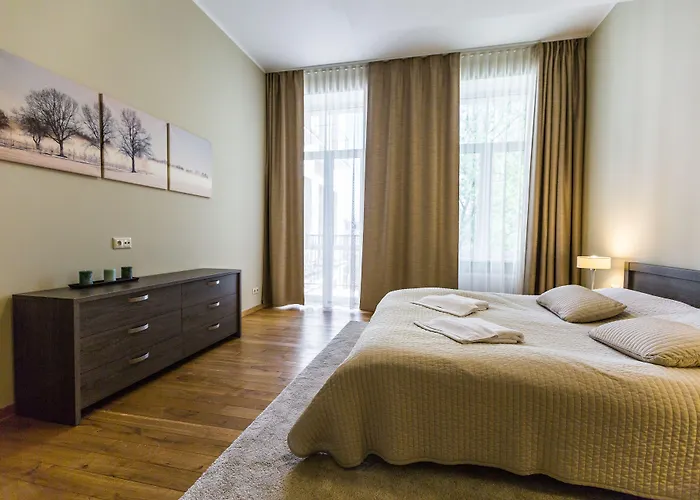 Lux - Ernesta, Free Parking 4* ريغا