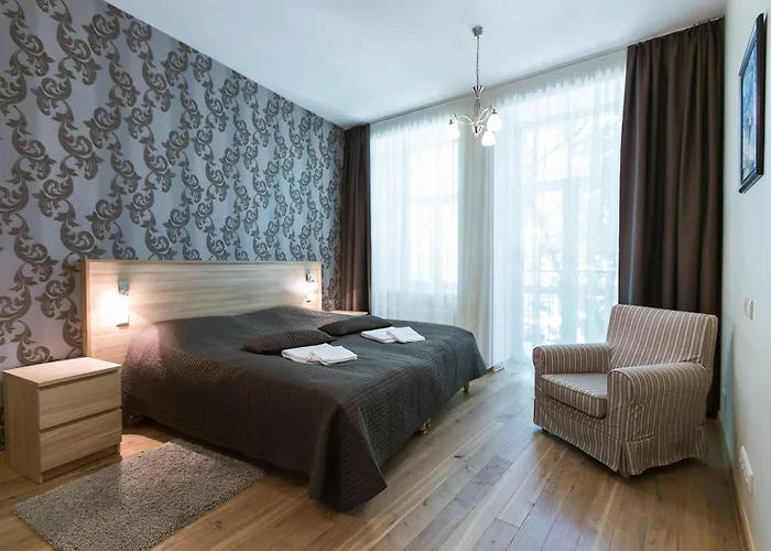 Lux - Ernesta, Free Parking Aparthotel Riga