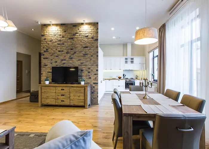 Lux - Ernesta, Free Parking ريغا