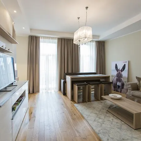 Aparthotel Lux - Ernesta, Free Parking Riga