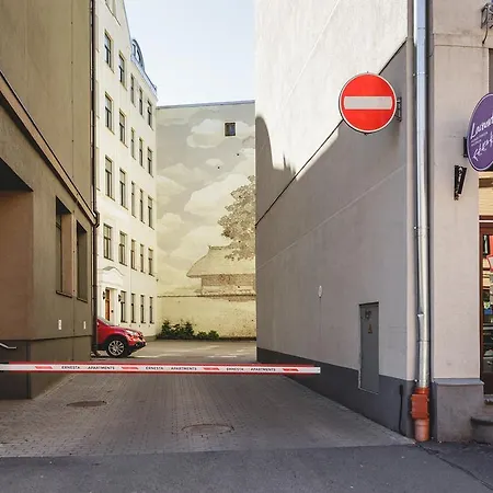 Lux - Ernesta, Free Parking 4* Riga