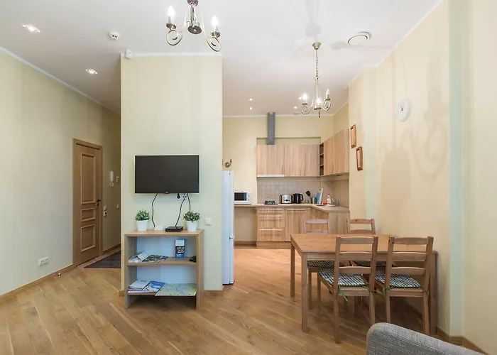 Lux - Ernesta, Free Parking 4*