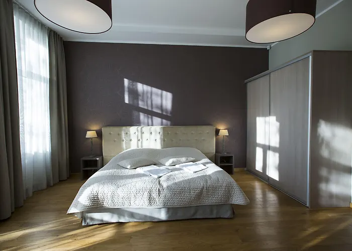 Lux - Ernesta, Free Parking Aparthotel Riga