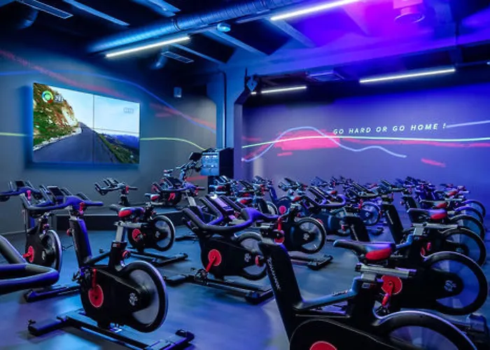 Lux - Ernesta, Free Parking 4* Riga