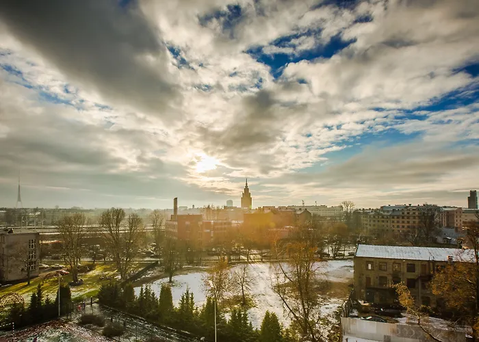 Aparthotel Lux - Ernesta, Free Parking 4*